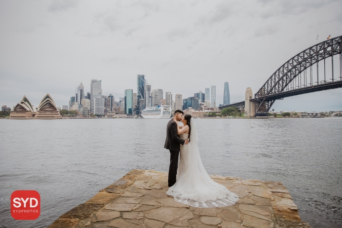 Opera House (Circular Quay) Pre Wedding Photoshoot Sydney